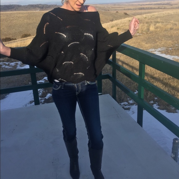 ARRIVED 🎉Black Ribbed Detail Sweater - Picture 6 of 8